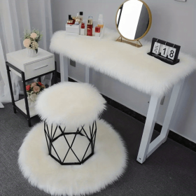 1pc Soft Plush Fur Rugs, Soft Fluffy Area Rug, Modern Faux Fur Rug, Fluffy Rug For Bedroom, White Rugs For Living Room, Carpet For Rooms (Color: White, size: 15.75*47.24inch)